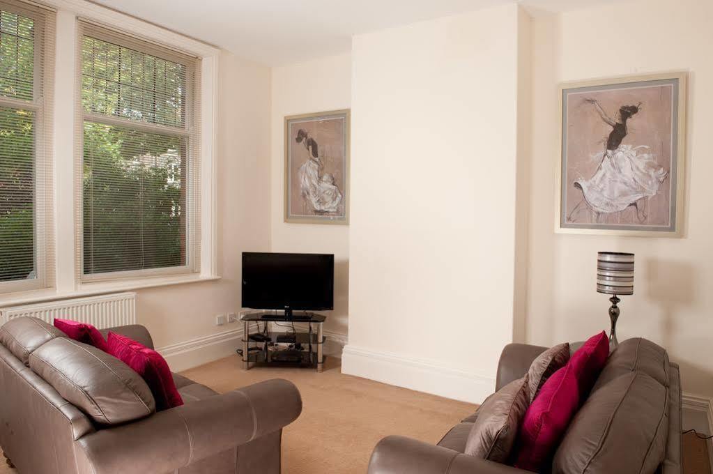 Harrogate Serviced Apartments Eksteriør billede